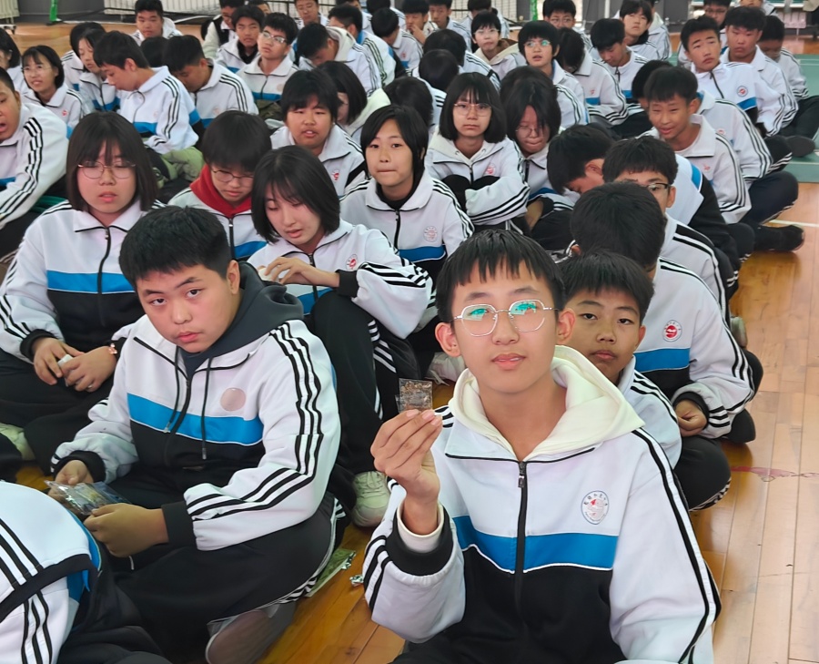 “小小李时珍”中医药进校园公益综评活动走进盘锦弘毅中学